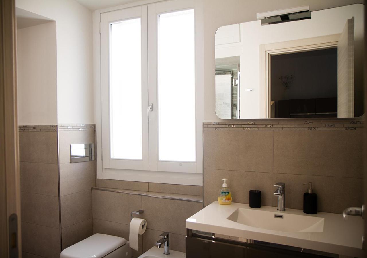 Murphy Holiday Home - Residenza XX Settembre La Maddalena  Ngoại thất bức ảnh