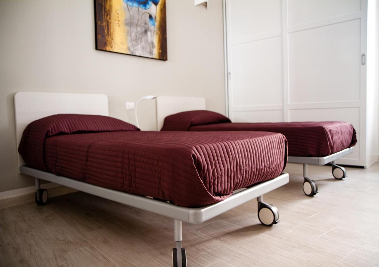 Murphy Holiday Home - Residenza XX Settembre La Maddalena  Ngoại thất bức ảnh